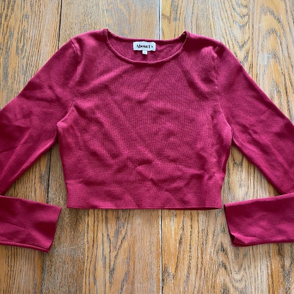 ABOUT US raspberry rayon, nylon,spand,cropped top - Picture 2 of 6